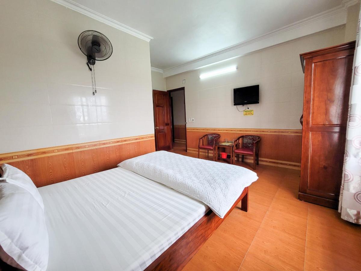 Phu Quy Hotel Ха Тинх Екстериор снимка